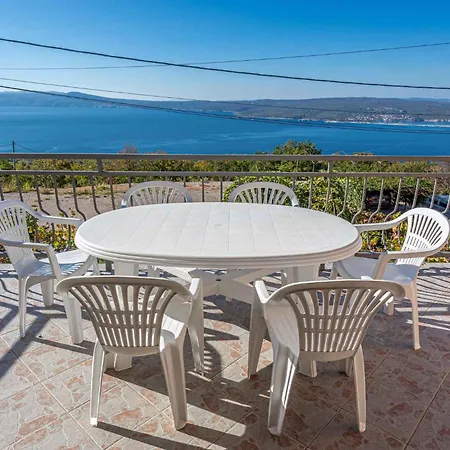 Apartment In 43070 Crikvenica